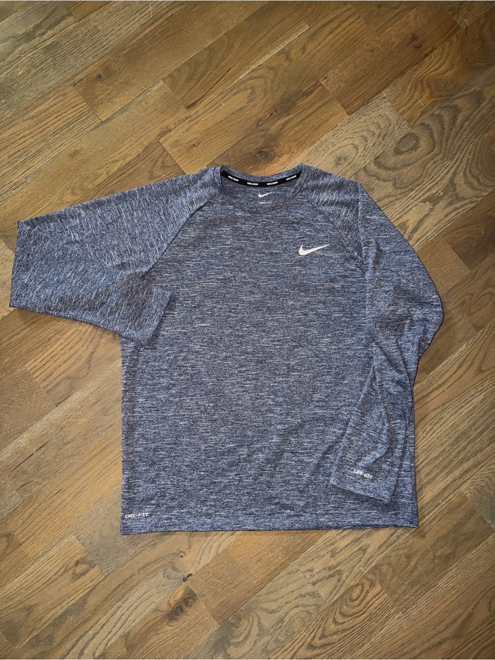 Nike swim UPF 40+ long sleeve shirt navy blue UV protection Dry Fit size Large